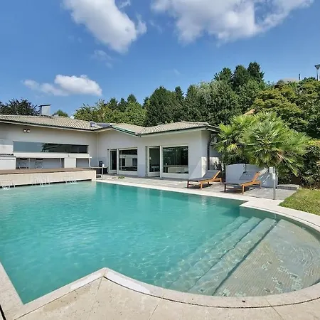 Villa Belvedere - Pool, Sauna, Gym, Private Nightclub San Fermo della Battaglia
